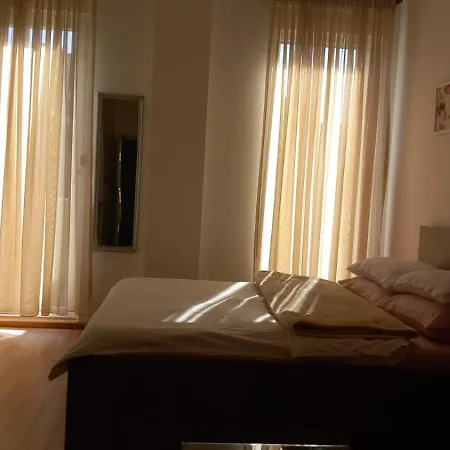 Meggie Urban Apartman *