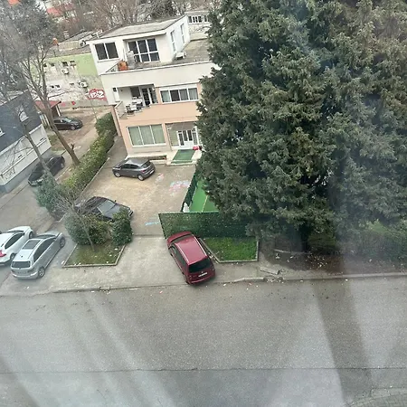 Meggie Urban * Mostar