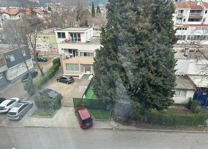 Meggie Urban * Mostar